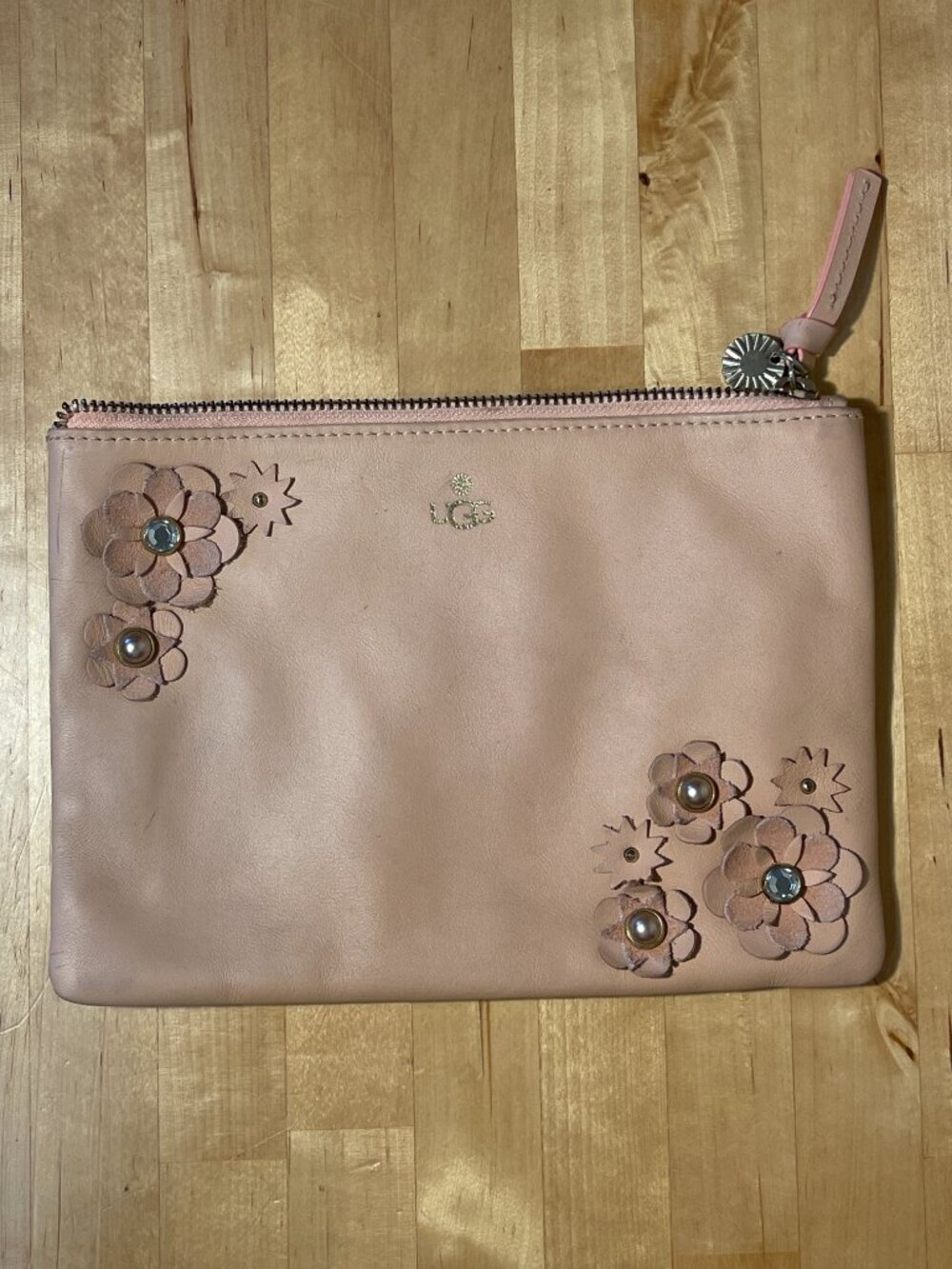 UGG Pink Leather Clutch Pouch Floral Appliqué Wristlet Cosmetic Bag